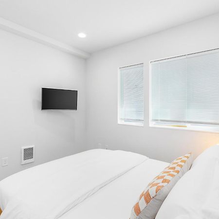 The Sweetest Suite - 91 Walkscore! سياتل المظهر الخارجي الصورة
